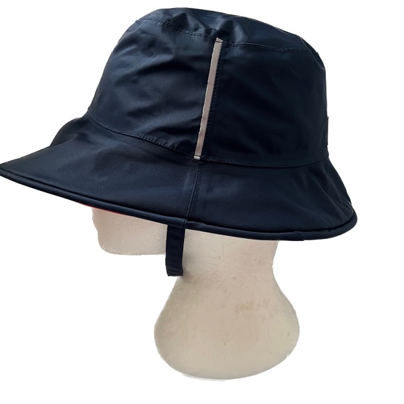 MEC Mountain Equipment Rain Hat Childs Small Navy Blue Chin Strap - Picture 5 of 9